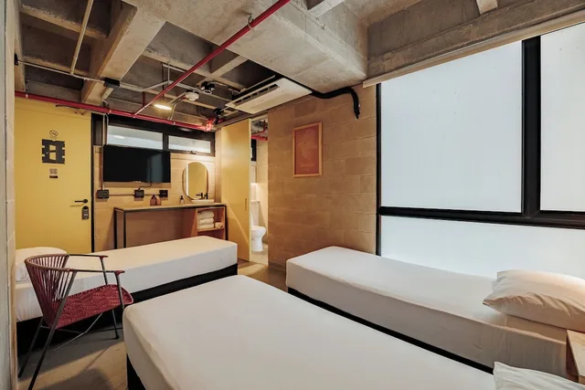 غرفة ثلاثية، Hotel Cytrico 1/4