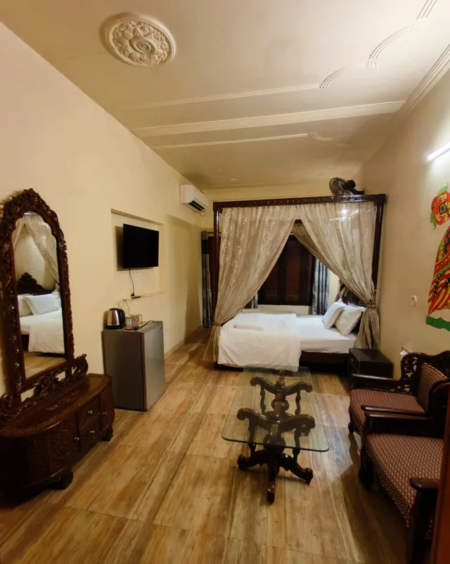 غرفة فاخرة بسرير مزدوج، Hill Top Swiss Cottage 2/2