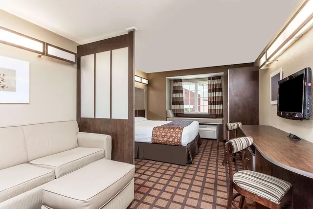 جناح بسرير كينج، Microtel Inn Suites By Wyndham Macon 4/6
