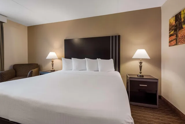 Room, Best Western Philadelphia South - West Deptford Inn 2/5