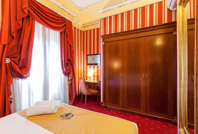 غرفة سوبيريور بسريرين منفصلين، Hotel Manfredi Suite in Rome 10/10