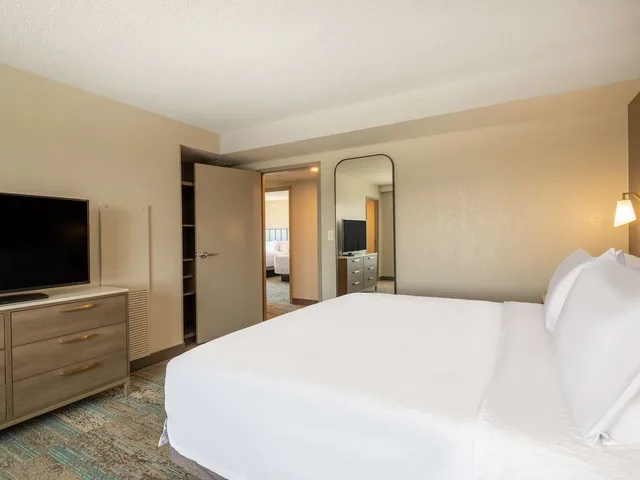 2 Bedrooms, Suite, with View, Homewood Suites by Hilton Toledo Downtown 4/6