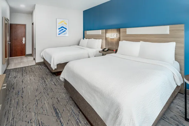 Room, 2 Queen Beds, Holiday Inn Express Hotel Suites Loveland 2/3