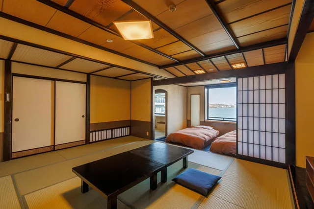 Interior, Japanese Western, Superior, Twin Beds, 4 Futon Beds, Indoor Bath، Ooedo Onsen Monogatari Premium Kaga Maruya 2/2