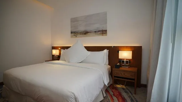جناح جونيور، فندق حديقة الياسمين(Jasmine Garden Hotel) 1/2