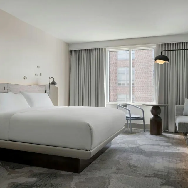 غرفة قياسية بسرير كينج، The Limited Hotel Charleston 3/10