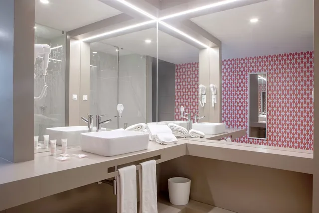 غرفة بسرير كوين، Stay Hotel Porto Aeroporto 3/3