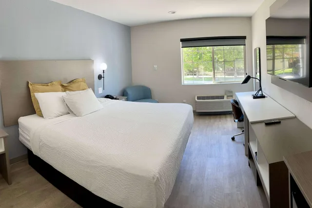 غرفة بسرير كينج، Days Inn By Wyndham Arlington 1/2