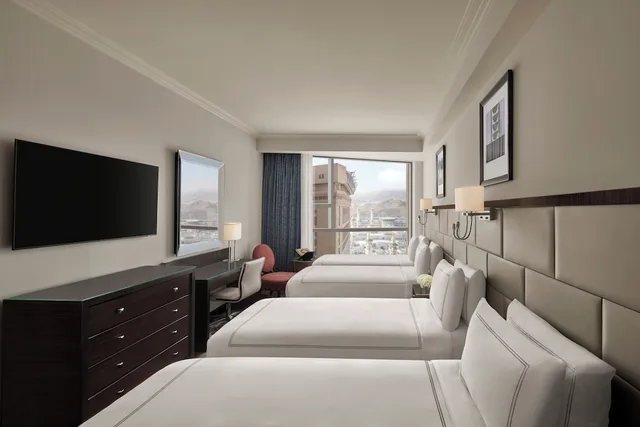 Classic, Quadruple, Twin Beds, Partial Haram View، فندق مكة سويس أوتيل(Swissotel Makkah) 6/10