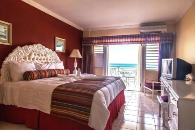 غرفة ديلوكس بإطلالة، Sea Garden Beach Resort 2/6
