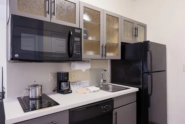 جناح بسرير كينج بغرفة نوم واحدة بمطبخ لذوي الإعاقة، CANDLEWOOD SUITES SAN MARCOS 6/7