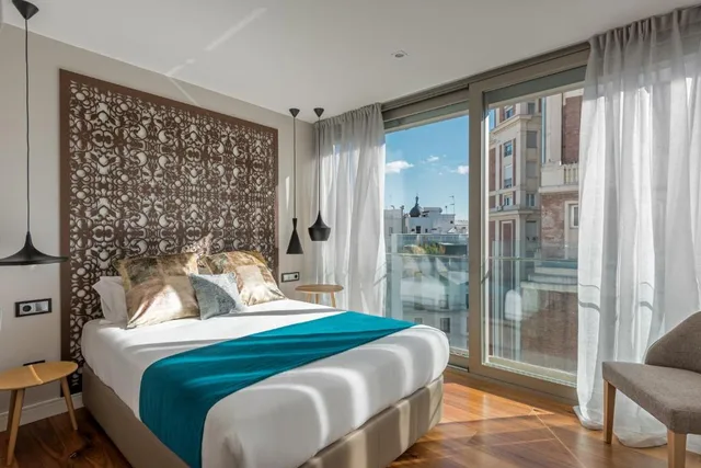 2 Bedrooms, Suite, Apartment، Gran View Apartments Madrid 6/10