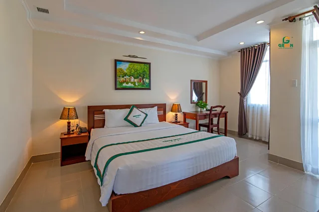 جناح بسرير كوين، Green Hotel 1/1