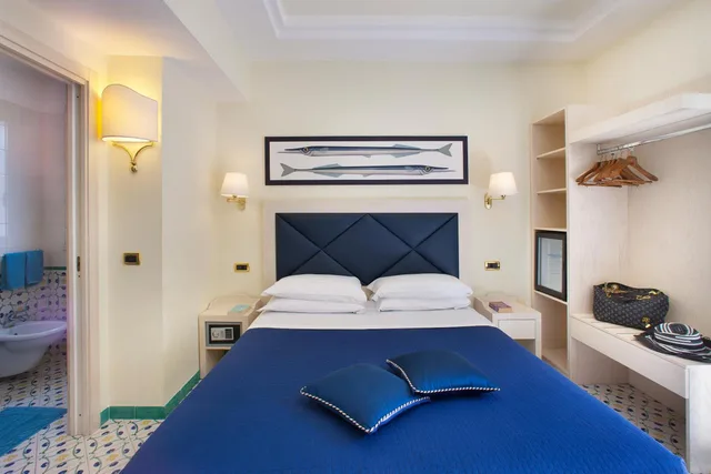 غرفة سوبيريور بسرير مزدوج بشرفة، Del Mare 1/9