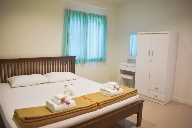 3 Bedrooms, Beach House, Twin Beds, 2 King Beds، Seapine Beach Golf and Resort Hua Hin 1/2