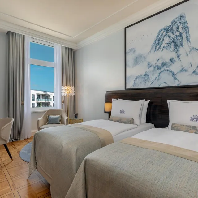 Guest Room, Superior, Twin Beds, Hotel Atlantic Hamburg, Autograph Collection 2/9
