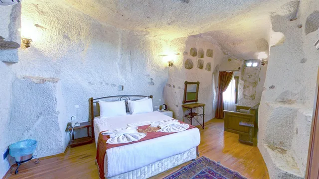 غرفة تقليدية بسرير كوين، Dervish Cave House 5/10