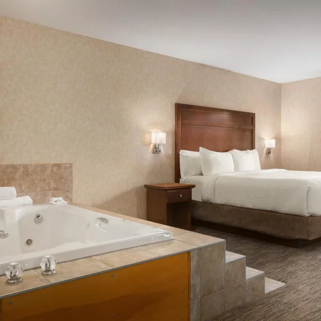 جناح سوبيريور بسرير كينج، Days Inn and Suites by Wyndham Brooks 6/6