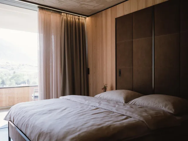 جناح بسرير كوين، Lindenhof Pure Luxury & Spa DolceVita Resort 1/4