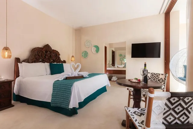 غرفة بسرير مزدوج بشرفة، Casa Doña Susana Hotel antes Arcos Vallarta 1/1