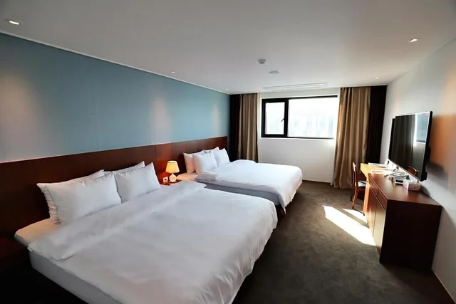 جناح بسرير كينج بإطلالة على البحر، Sea & Moon Tourist Hotel 2/4