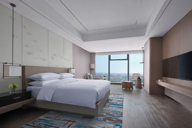 Club, King Bed, Yancheng Marriott Hotel 1/2