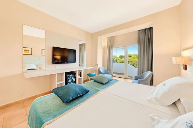 غرفة سوبيريور بسرير مزدوج أو سريرين منفصلين بإطلالة على البحر، Hotel Cala d Or - Adults Only 9/10