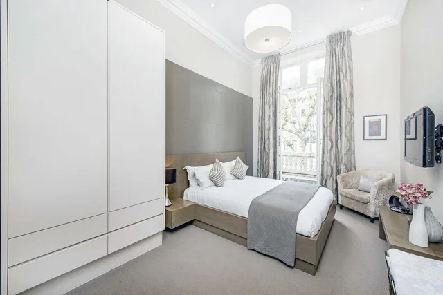 شقة تنفيذية بسرير كينج بغرفة نوم واحدة، 130 Queensgate Apartments 1/1