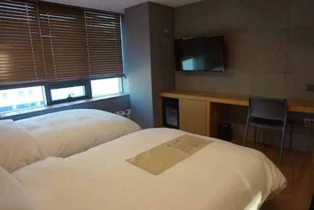 Standard Twin, Hotel TT Seomyeon 2/4