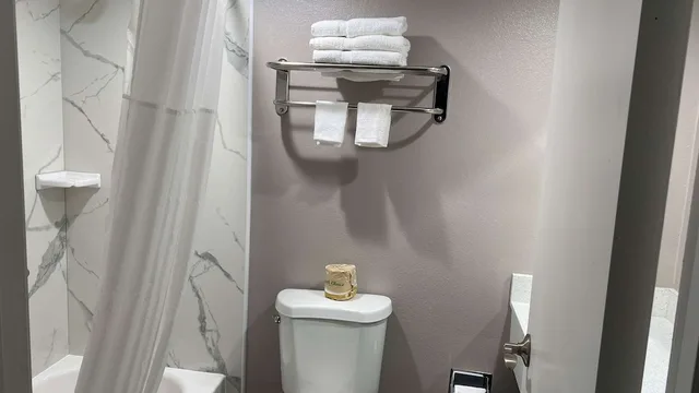 غرفة ديلوكس بسرير كينج، Motel6 Bullhead City, AZ 8/8