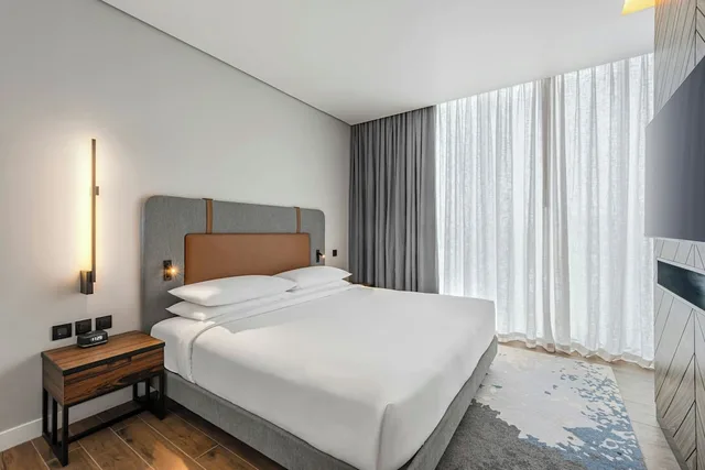 غرفة تنفيذية بسرير كينج بإطلالة على المدينة، Four Points by Sheraton King Abdulaziz Road 1/7