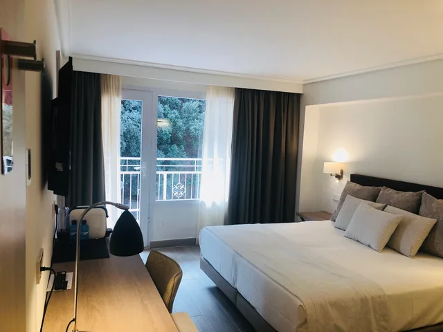 غرفة بسرير مزدوج بإطلالة على الحديقة، Hotel Bordoy Continental Valldemossa 1/2