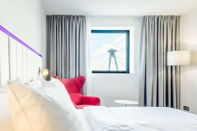 غرفة سوبيريور بإطلالة على النهر، Park Inn by Radisson Danube Bratislava 2/6