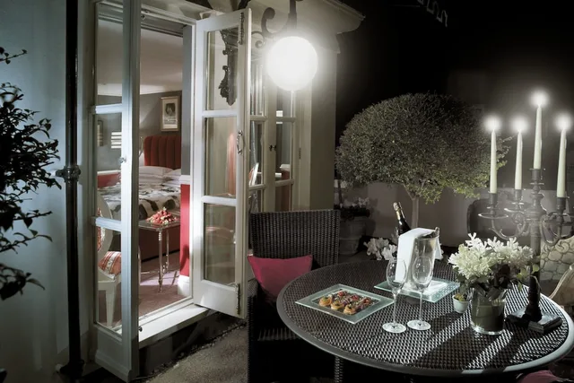 جناح جونيور بسرير كينج، Milestone Hotel 7/7