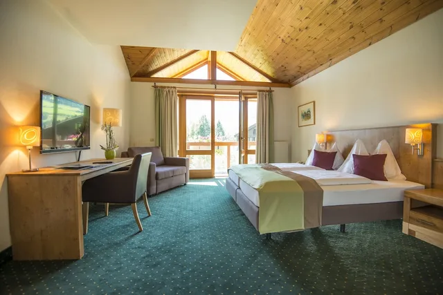 Comfort, Queen Bed, Hotel Das Gastein 4/8
