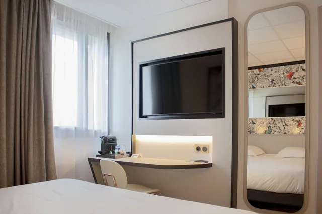 Connecting, Family, Brit Hotel Nantes La Beaujoire - L Amandine 2/6
