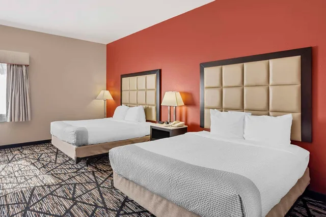 غرفة بسريرين كوين مع أريكة لذوي الإعاقة، Best Western Carlisle 2/3
