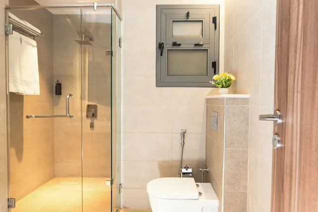 غرفة سوبيريور بسرير كينج، Kyriad Muscat 1/2