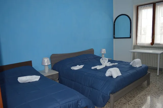غرفة بسرير كوين بحمام خاص، B&B Olympo 3/10