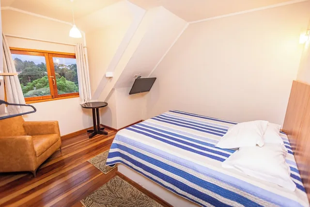 غرفة متصلة سوبيريور عائلية رباعية بسرير كوين وسريرين منفصلين، Villa Hegus 2/7