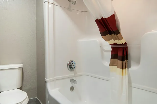 غرفة قياسية بسرير كينج، Red Roof Inn Fort Worth south 6/8