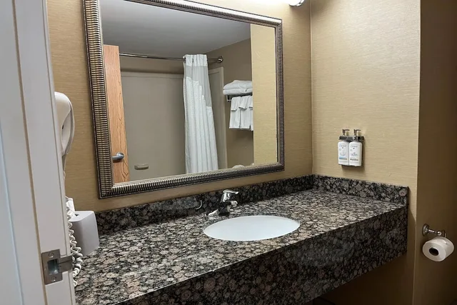 غرفة قياسية لذوي الإعاقة، Holiday Inn Express Charles Town 4/5