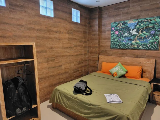 غرفة مفردة، Aurora House 1/3