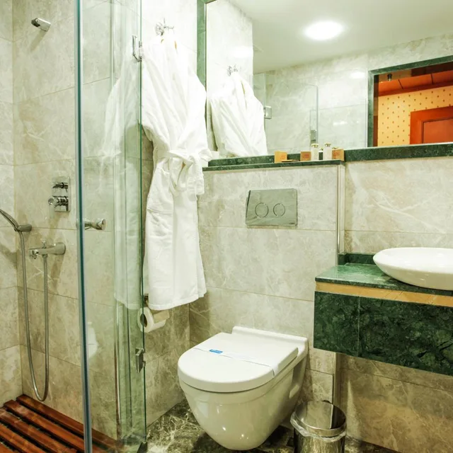 غرفة بسرير كينج بإطلالة على البحر، Erguvan Hotel 5/7