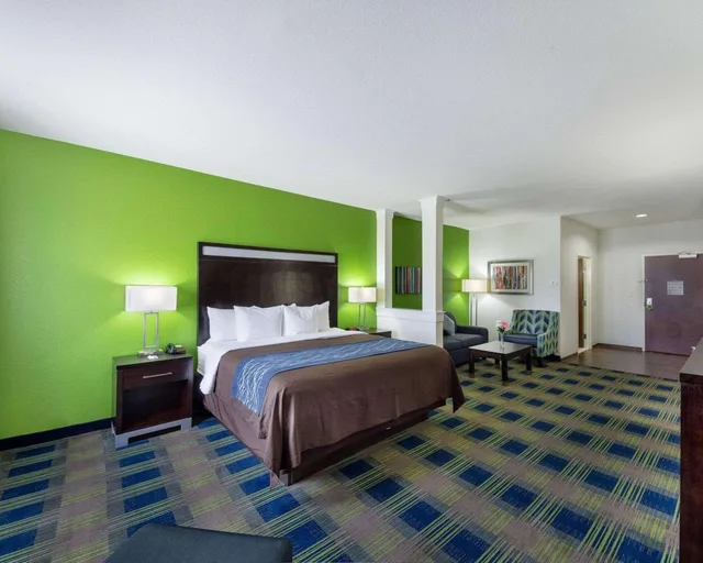 جناح بسرير كينج لذوي الإعاقة، Comfort Inn & Suites Victoria North 3/6