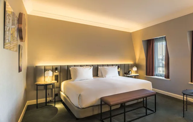 غرفة بسرير كوين، Hilton Brussels Grand Place 3/4