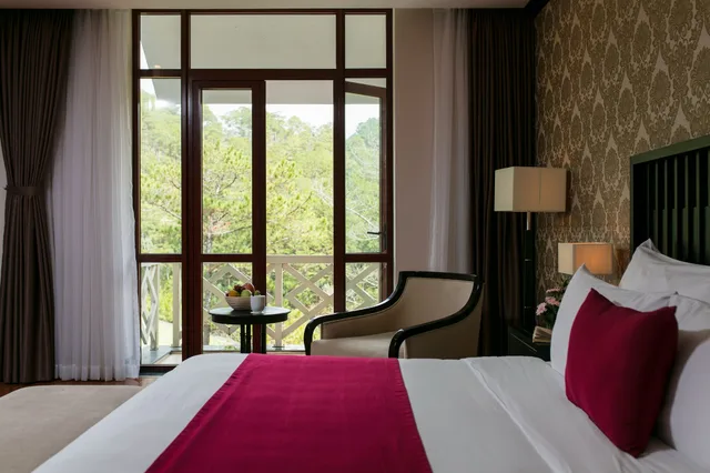جناح بسرير كينج بإطلالة على الجبل، Swiss-Belresort Tuyen Lam Dalat 6/7
