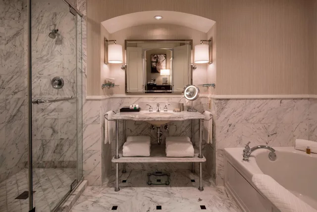 جناح تنفيذي بسرير كينج بشرفة بغرفة نوم واحدة، The Ballantyne A Luxury Collection Hotel Charlotte 3/3
