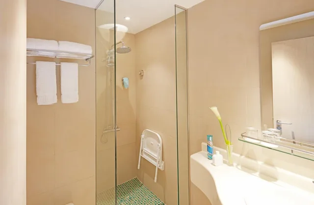 غرفة قياسية بسرير كوين مع أريكة، إيبيس ستايلز مكة(Ibis Styles Makkah) 10/10
