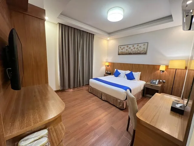 شاليه بسرير كوين وسريرين منفصلين، Belad Bont Resort 1/7